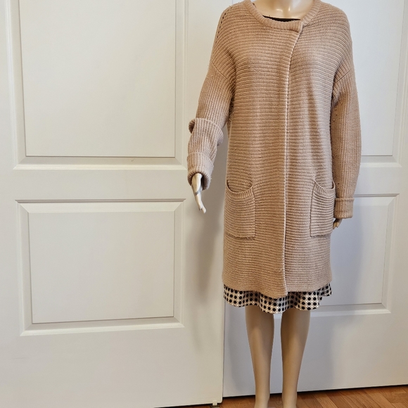 Tahari Womens Medeum Tan Merino wool long line cardigan sweater one button - Picture 2 of 6